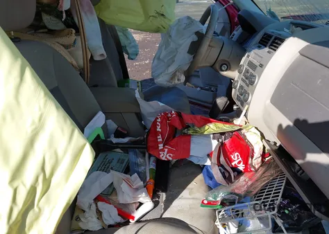 2008 Ford Escape Xlt из США, поврежденный, VIN 1FMCU93128KC67811